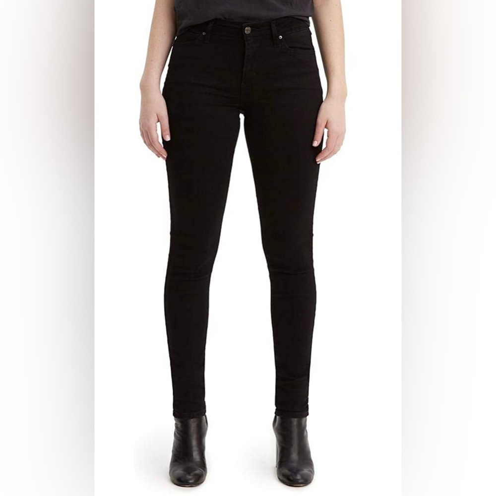 Levi’s 711 Skinny Black Jeans